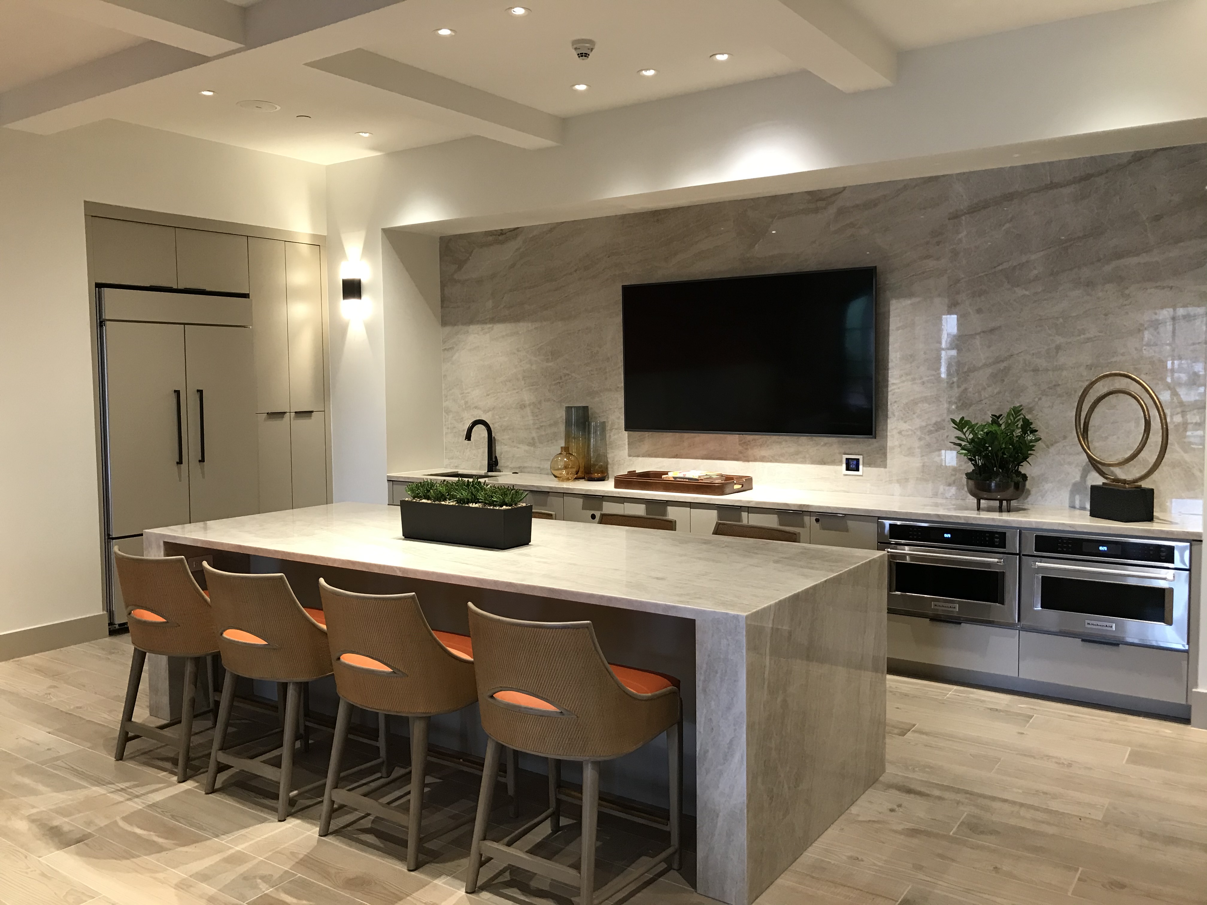 La Soci&eacute;t&eacute; Haut De Gamme D&rsquo;armoires Cuisines Et &eacute;b&eacute;nisterie Architecturale Sur Mesure CTM Woodworks Augmente La Production Tout En Maintenant Une Qualit&eacute; Sup&eacute;rieure Avec CABINET VISION